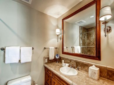 vanity with mirror